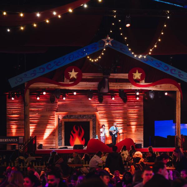 Muziekduo op het Winterpodium